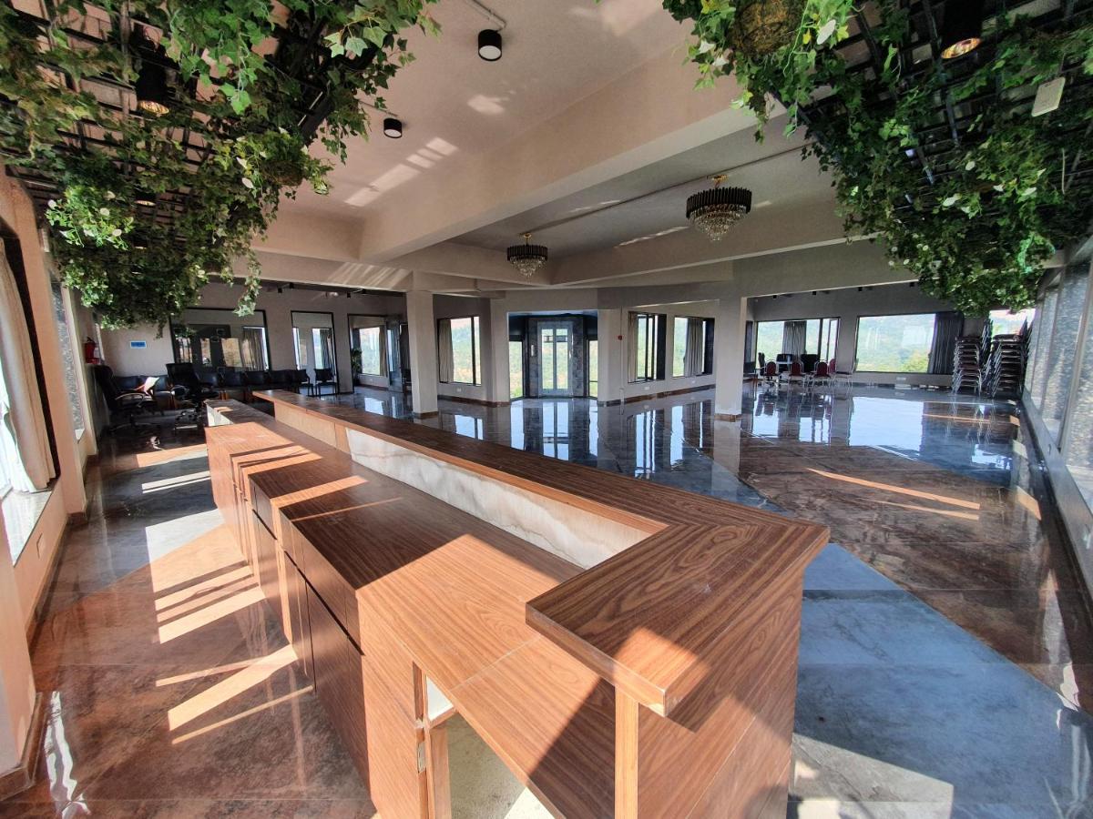 Paraiso Resort & Club Игатпури Екстериор снимка